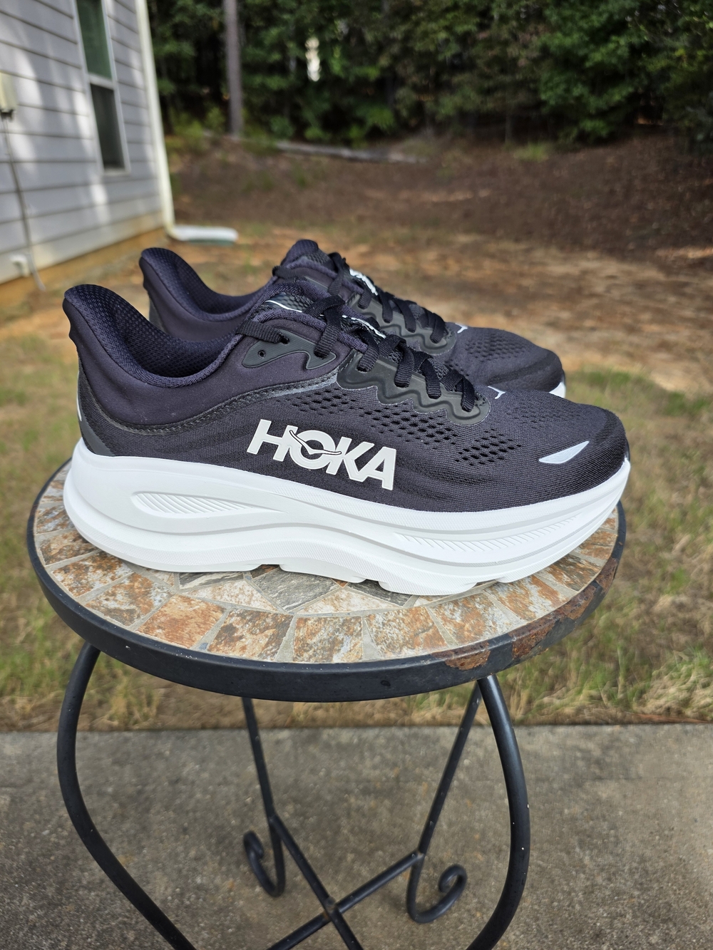 Hoka Bondi 9 1162014 BWHT Black/White Running Shoes Women Size 9 D Wide Worn 1x